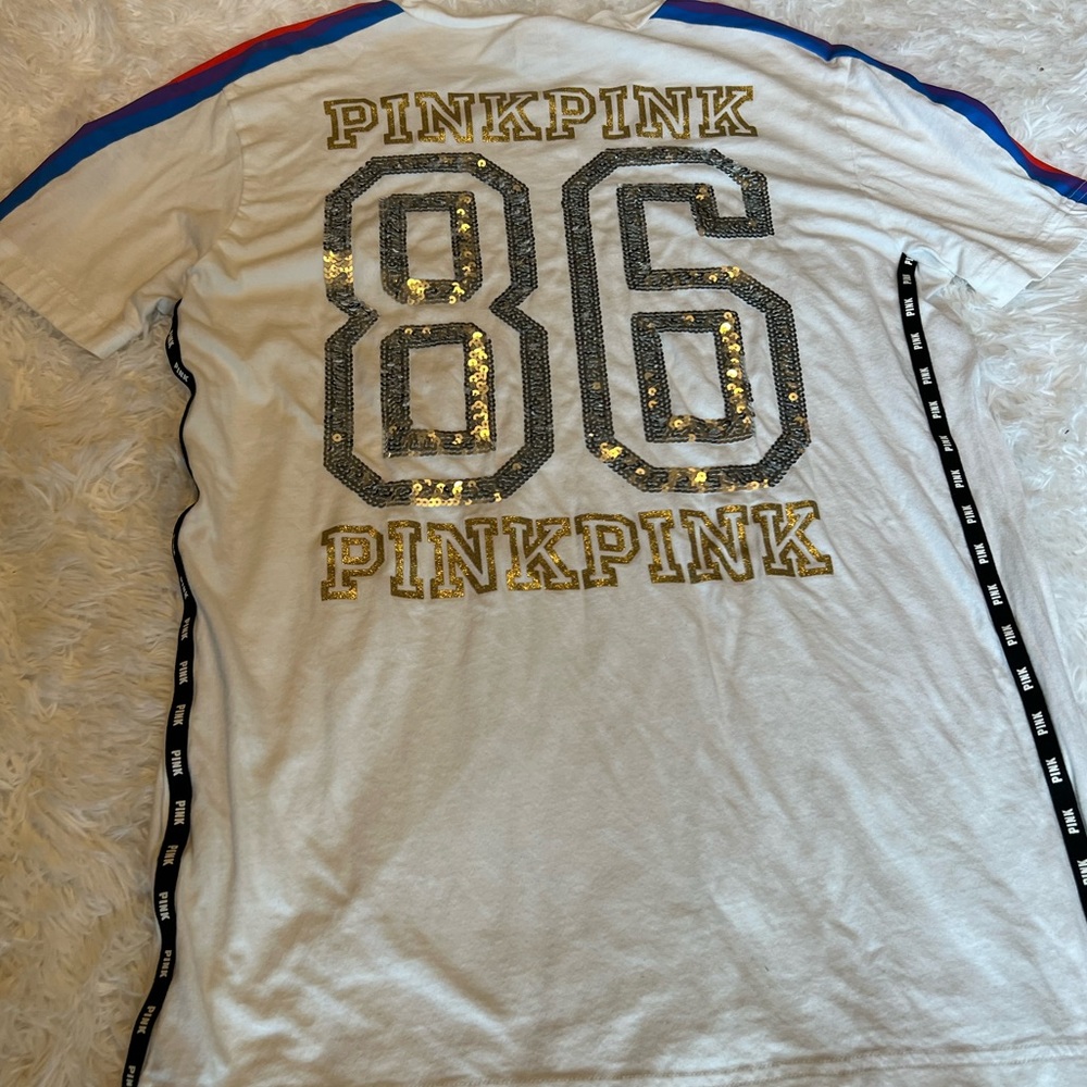 PINK tee sequin back with rainbow stripes on shoulder Size Small